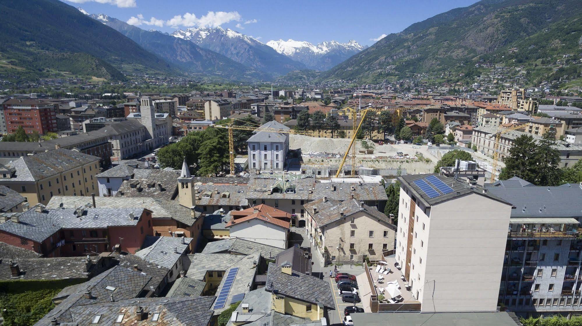 Hb Aosta Hotel & Balcony Spa Eksteriør billede