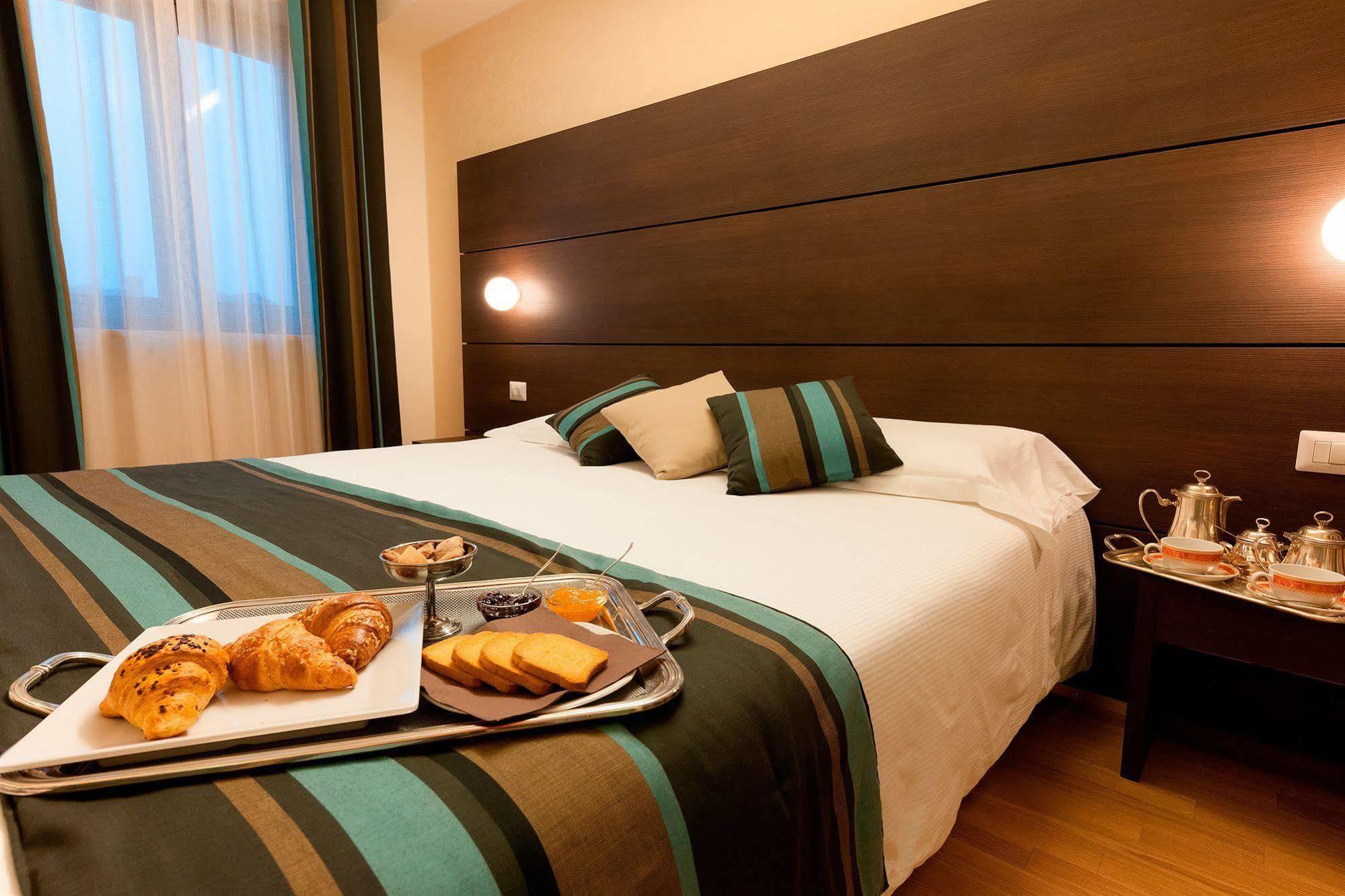 Hb Aosta Hotel & Balcony Spa Eksteriør billede