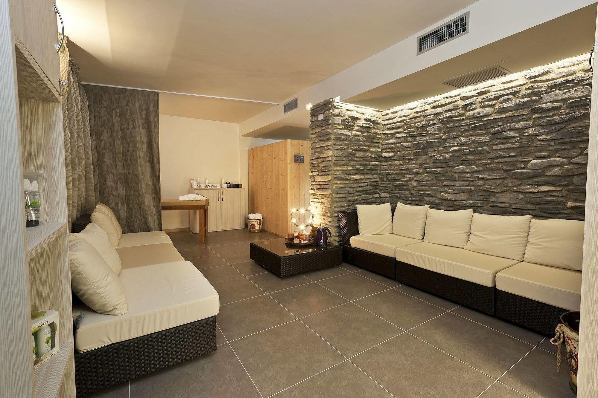 Hb Aosta Hotel & Balcony Spa Eksteriør billede